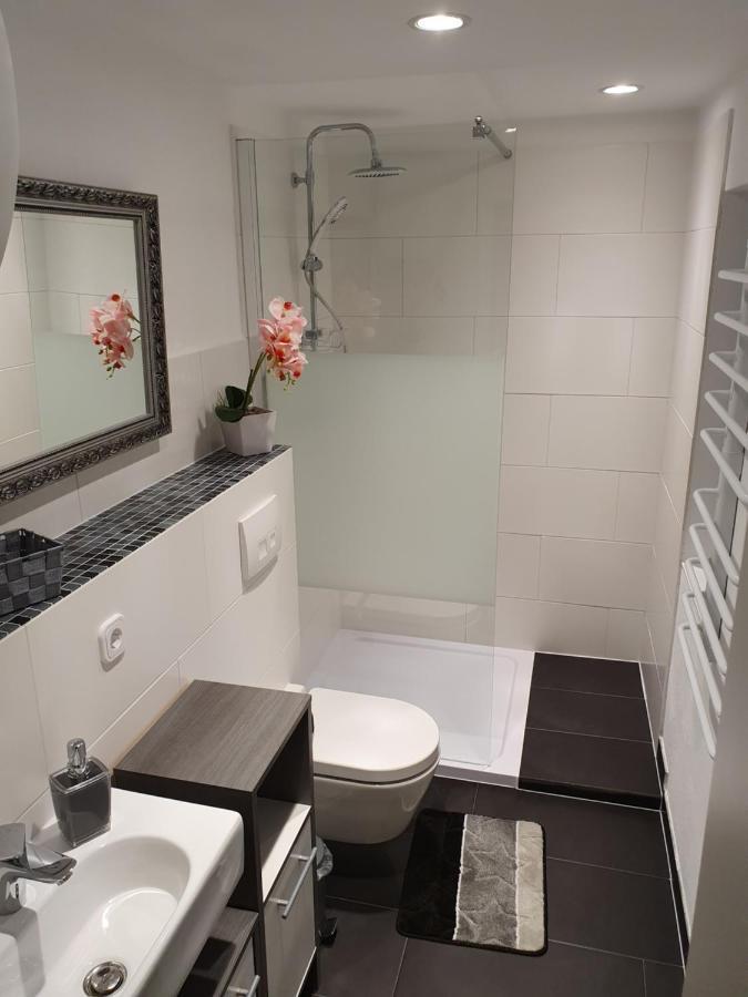 Ferienwohnung In Bodden & Ostsee Naehe サガルト エクステリア 写真